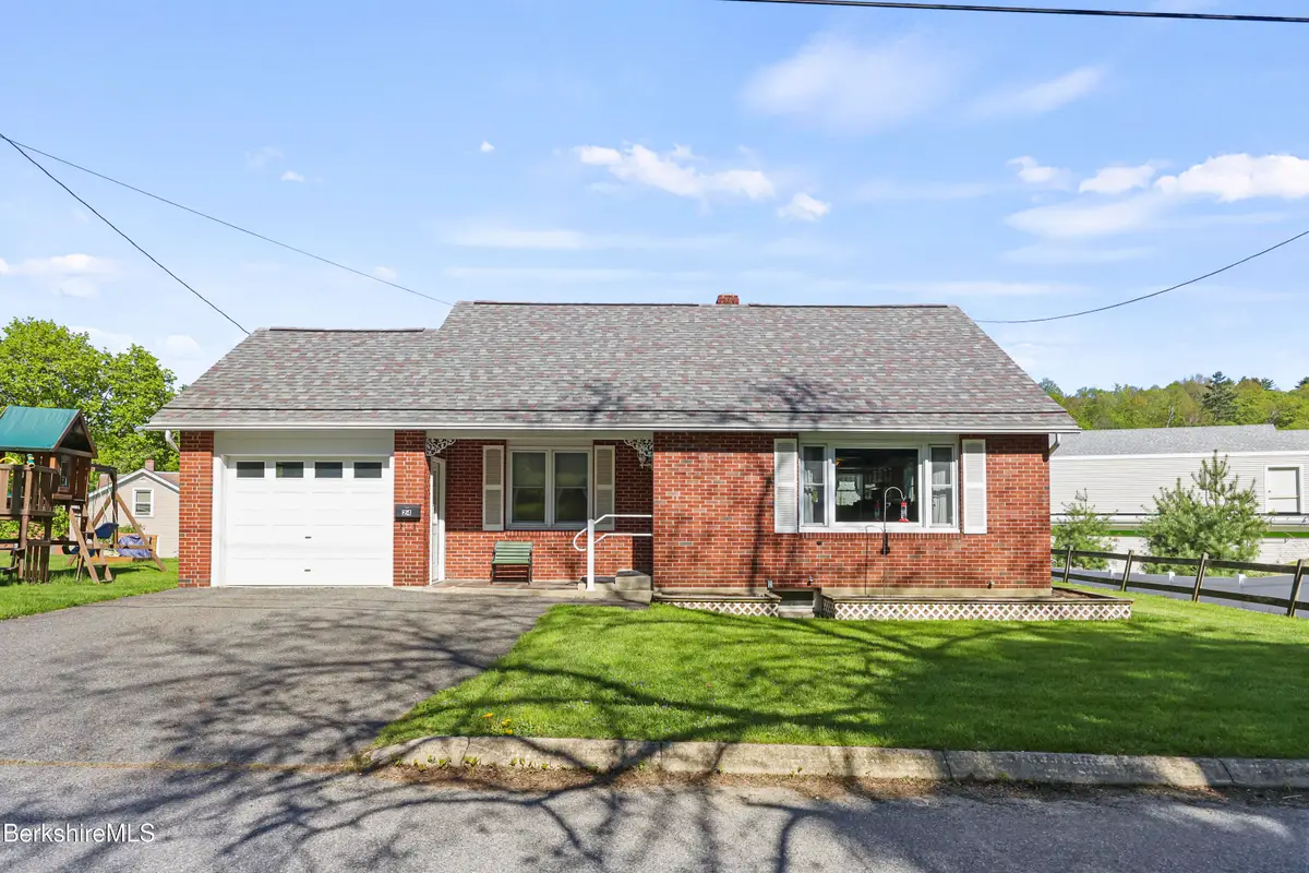 24 Temple St, Adams, MA 01220 - #1