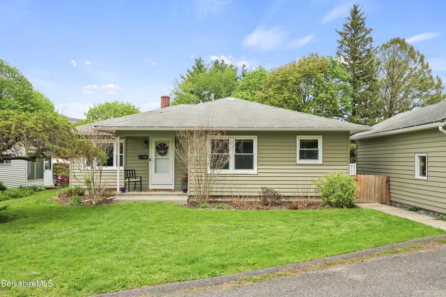 8 Mckinley St, Adams, MA 01220 - #2