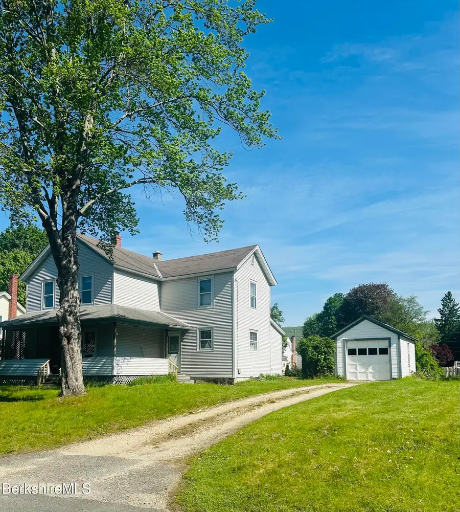 17 Ashuelot St, Dalton, MA 01226 - #2