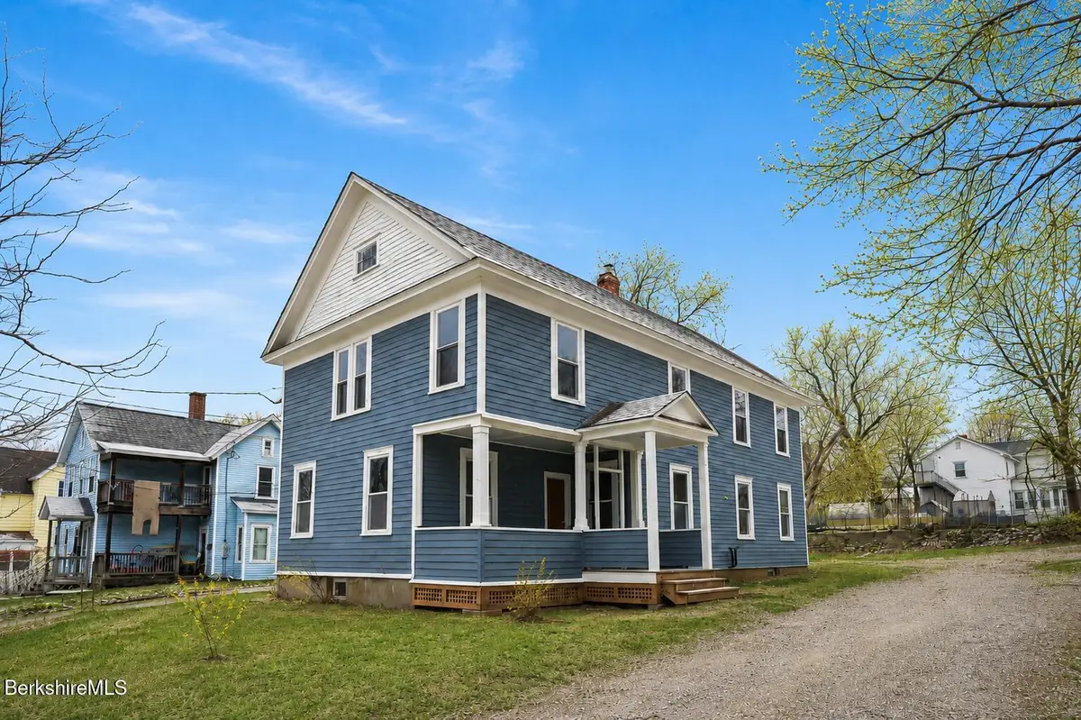 34 Daniels Ave, Pittsfield, MA 01201 - #1