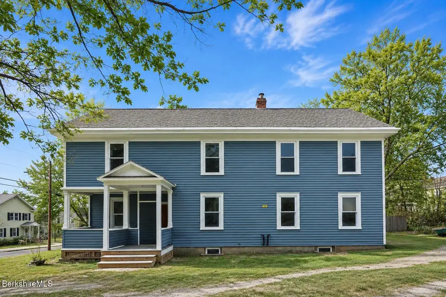 34 Daniels Ave, Pittsfield, MA 01201 - #2