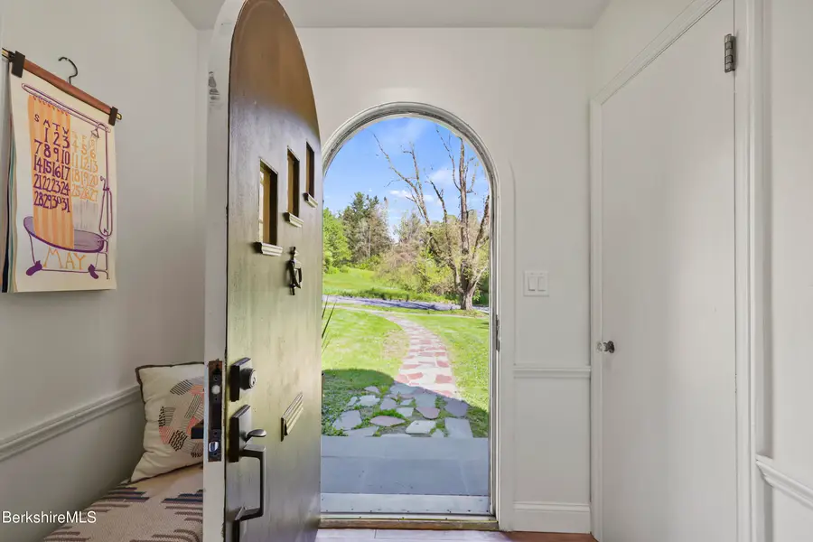 76 Kenilworth St, Pittsfield, MA 01201 - #2