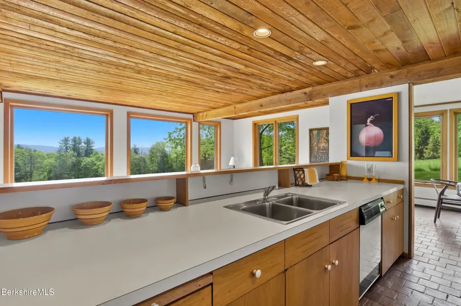 215 Old Stockbridge Rd, Lenox, MA 01240 - #3