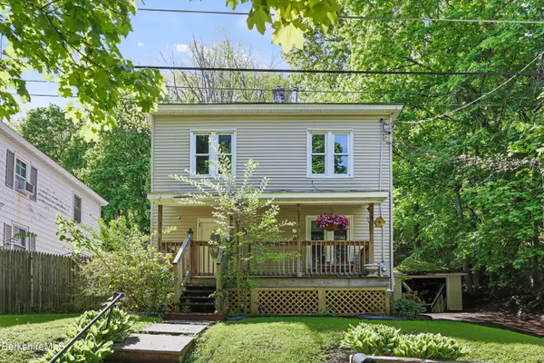 14 Charles St, North Adams, MA 01247