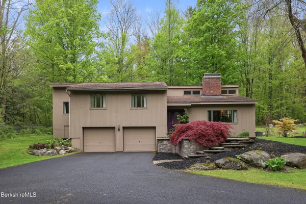 1862 Home Rd, Sheffield, MA 01257