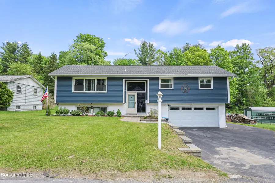 10 Oswald Ave, Pittsfield, MA 01201 - #2
