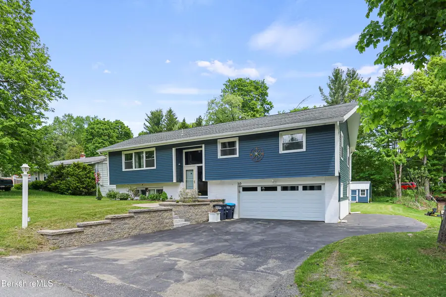 10 Oswald Ave, Pittsfield, MA 01201 - #3