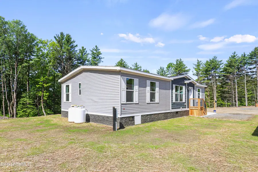 395 Cheshire Rd, Pittsfield, MA 01201 - #2
