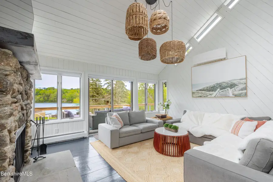 10 Buckingham Ln, Monterey, MA 01245 - #3