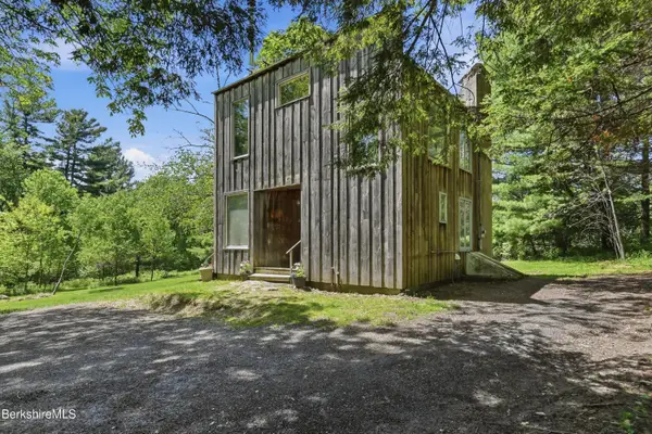 267 East St, Mt Washington, MA 01258