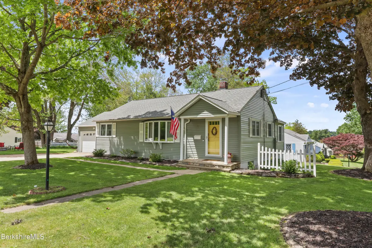 97 Morningview Dr, Pittsfield, MA 01201 - #1