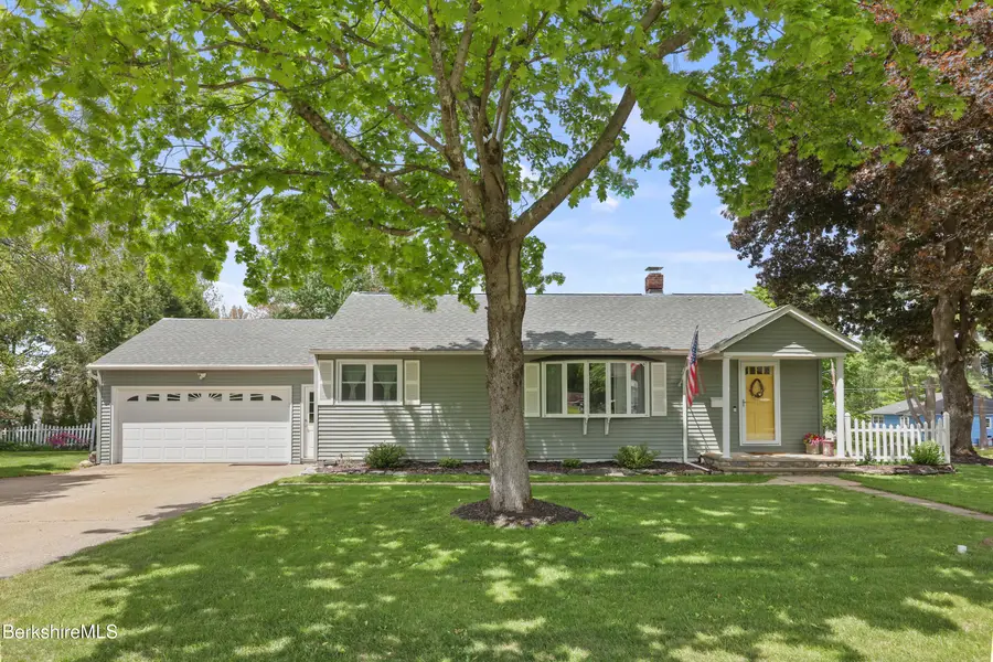 97 Morningview Dr, Pittsfield, MA 01201 - #2