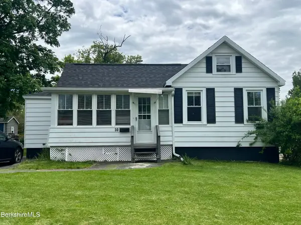 30 Anthony St, Adams, MA 01220