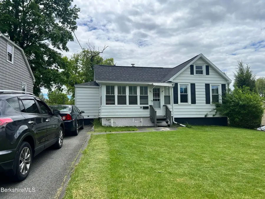 30 Anthony St, Adams, MA 01220 - #3