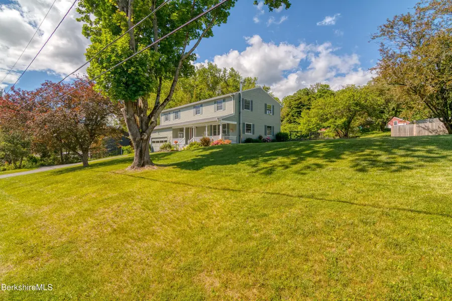 10 Park Dr, Lanesborough, MA 01237 - #2