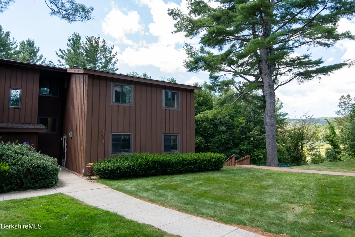 51 Churchill Crest #51, Pittsfield, MA 01201 - #1