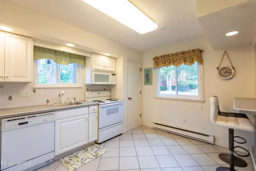 51 Churchill Crest #51, Pittsfield, MA 01201 - #2