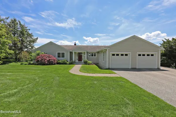 154 Plunkett St, Lenox, MA 01240