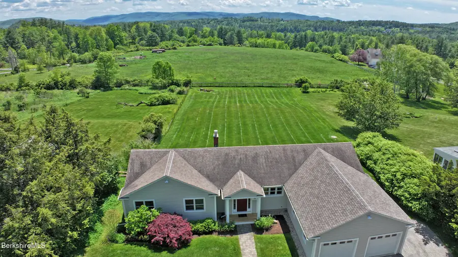 154 Plunkett St, Lenox, MA 01240 - #3