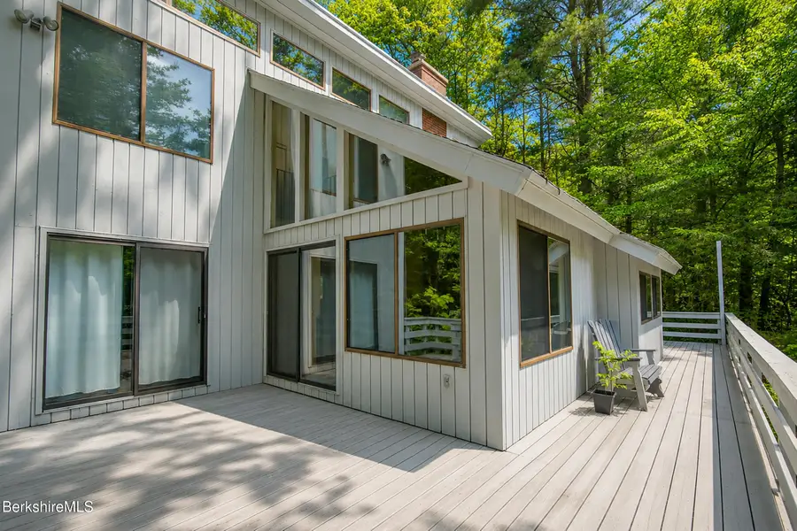 454 Seneca Dr, Becket, MA 01223 - #2