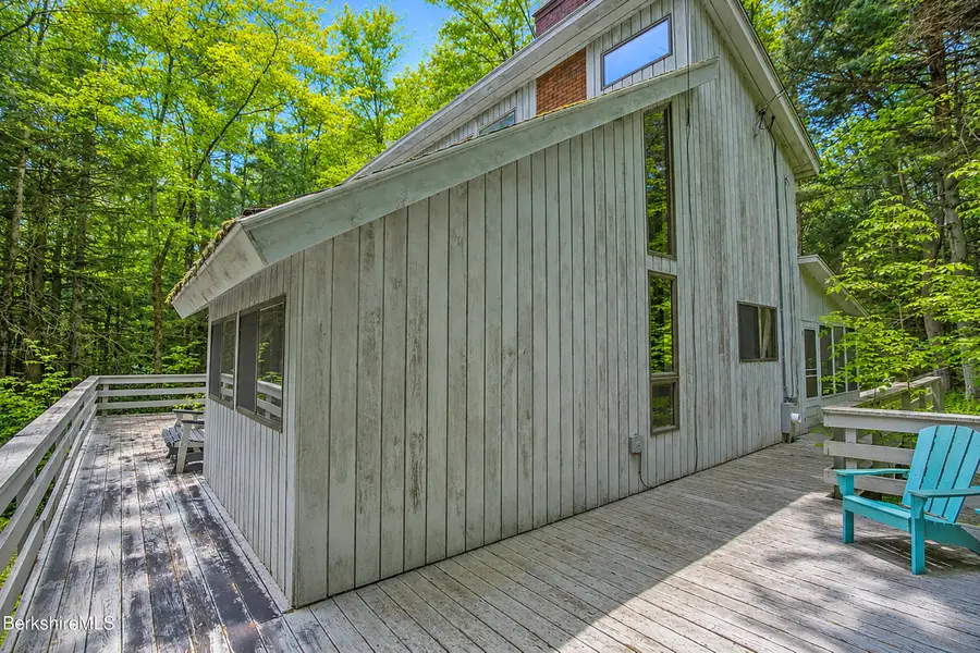 454 Seneca Dr, Becket, MA 01223 - #3