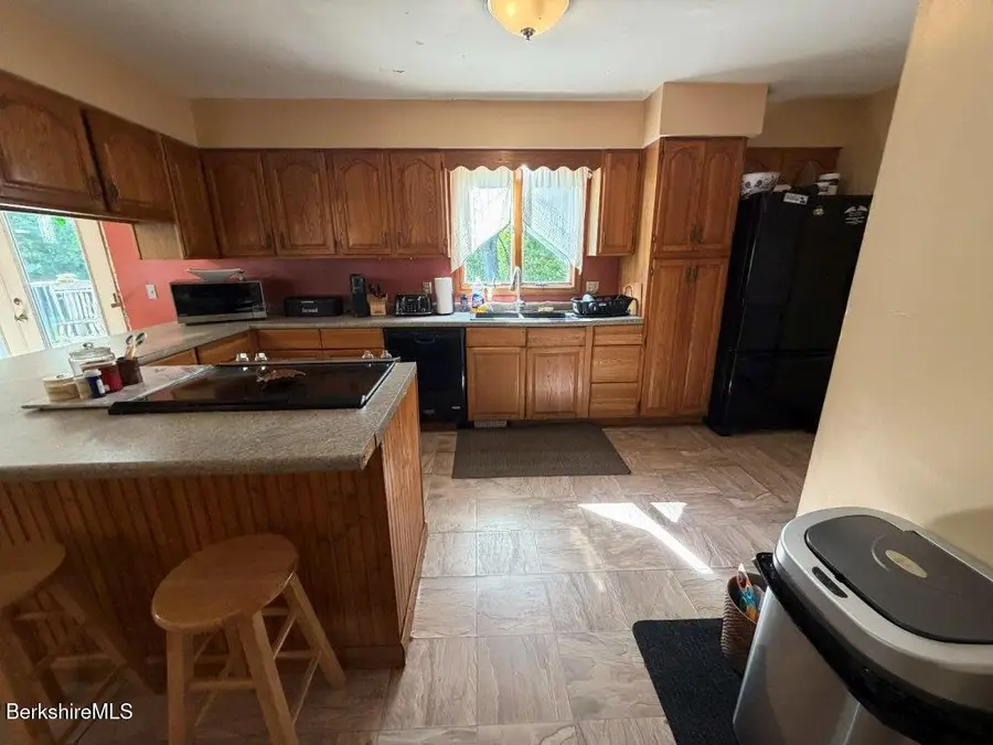 118 Winesap Rd, Pittsfield, MA 01201 - #2