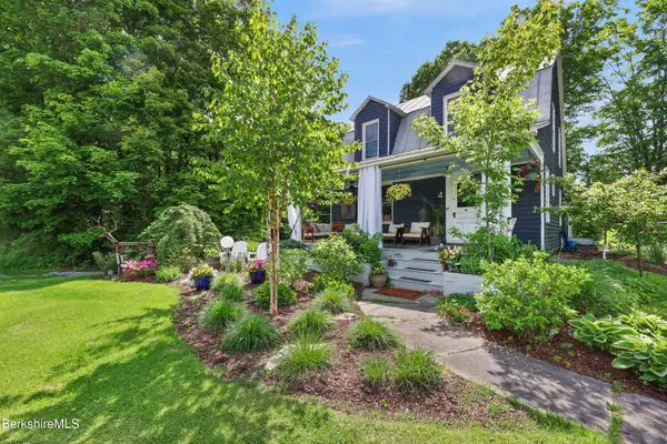 4 Lenox Rd, West Stockbridge, MA 01266