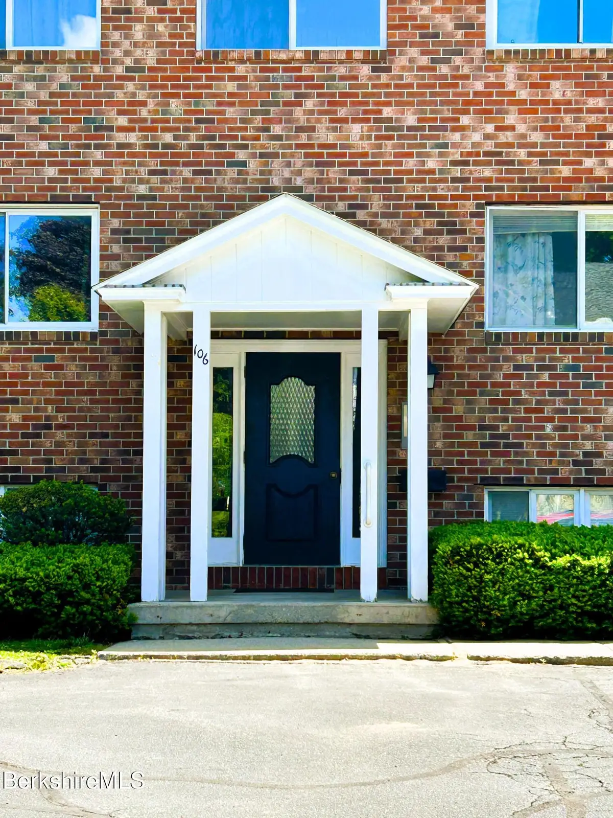 106 E Housatonic St #3, Pittsfield, MA 01201 - #1