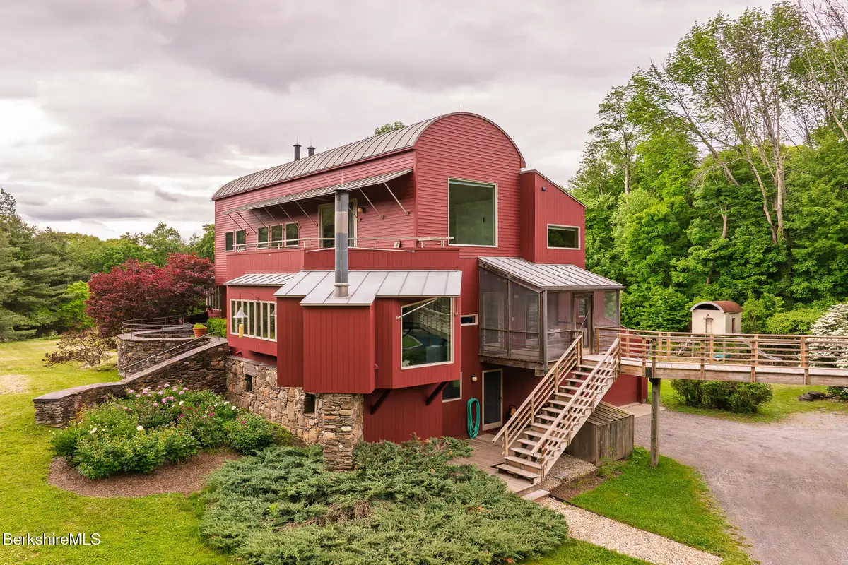 729 Hewins St, Sheffield, MA 01257 - #1