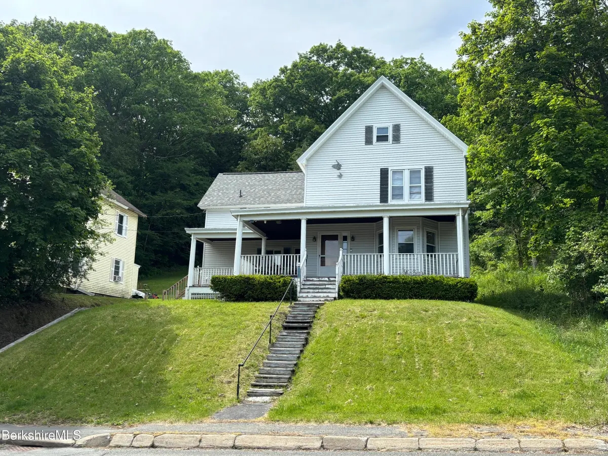 115 Cliff St, North Adams, MA 01247 - #1