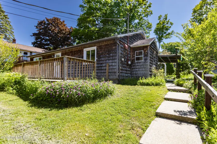 116 Bromback St, Pittsfield, MA 01201 - #3