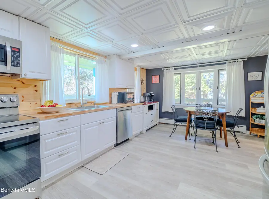 51 Cherry Rd, Richmond, MA 01254 - #2