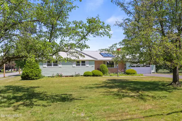 595 Williams St, Pittsfield, MA 01201