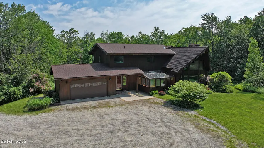 707 Benton Hill Rd, Becket, MA 01223 - #2