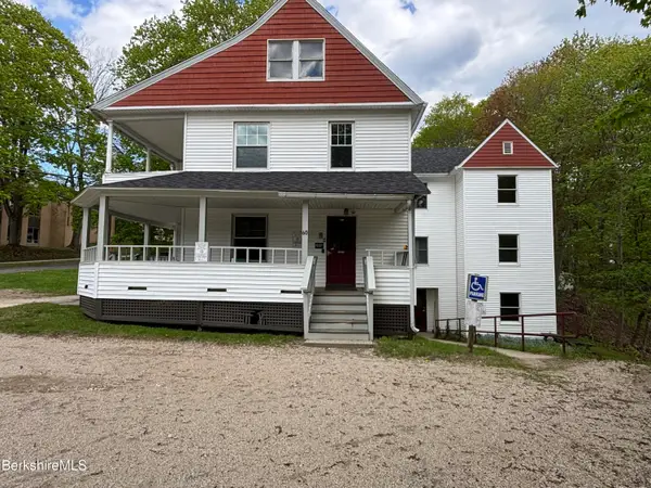 60 Cottage St, Great Barrington, MA 01236