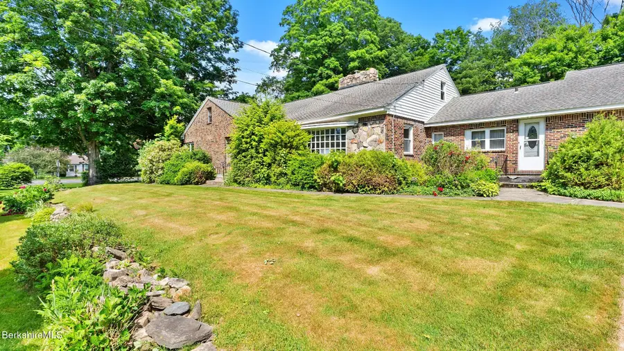 1 Mountain Dr, Pittsfield, MA 01201 - #2