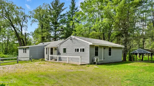 418 Monterey Rd, Great Barrington, MA 01230
