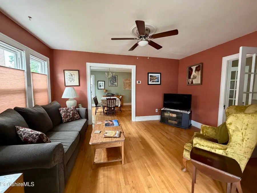 33 Reuter Ave, Pittsfield, MA 01201 - #2