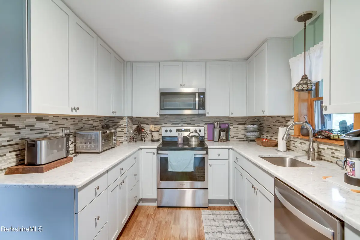 303 Onota St, Pittsfield, MA 01201 - #1