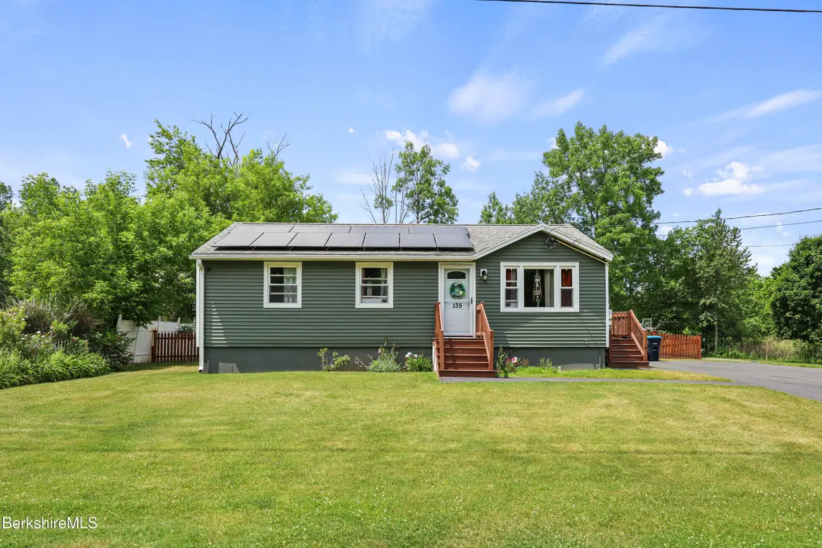 135 Tamarack Ave, Lee, MA 01238 - #1
