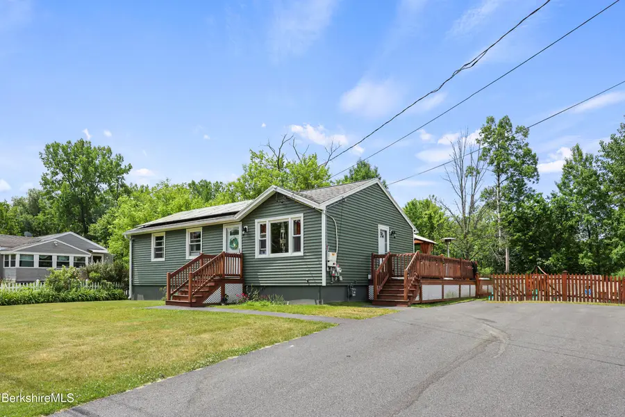 135 Tamarack Ave, Lee, MA 01238 - #2