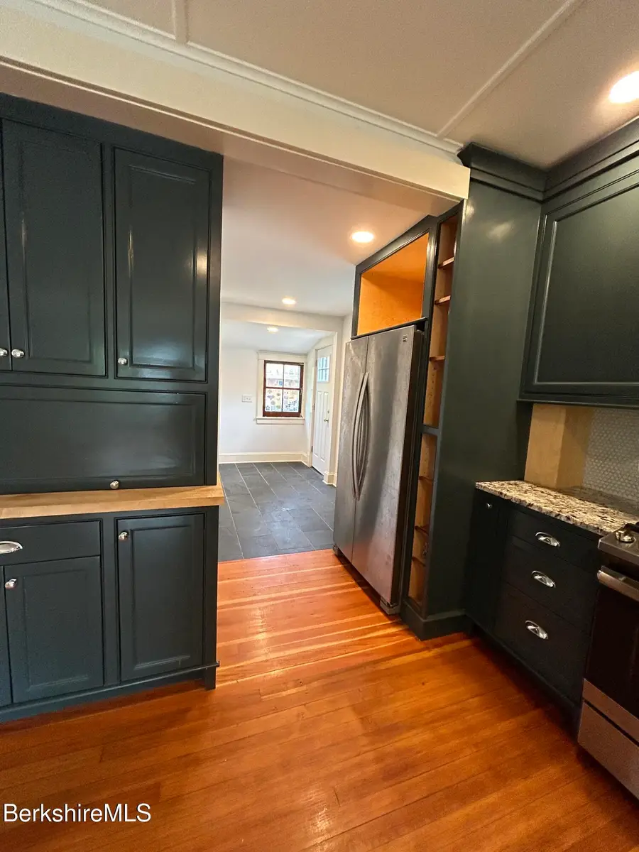 40 Edward Ave, Pittsfield, MA 01201 - #3