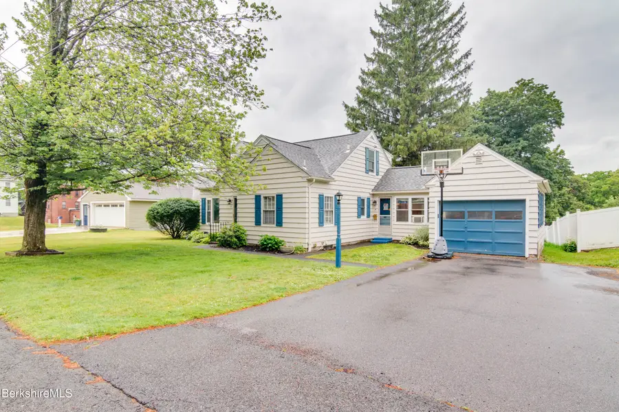 1 Riverview Dr, Dalton, MA 01226 - #3
