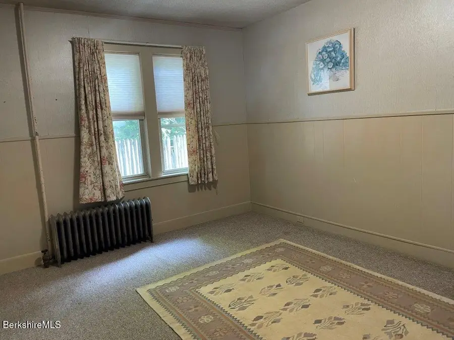 24 Richmond Ave, Pittsfield, MA 01201 - #3