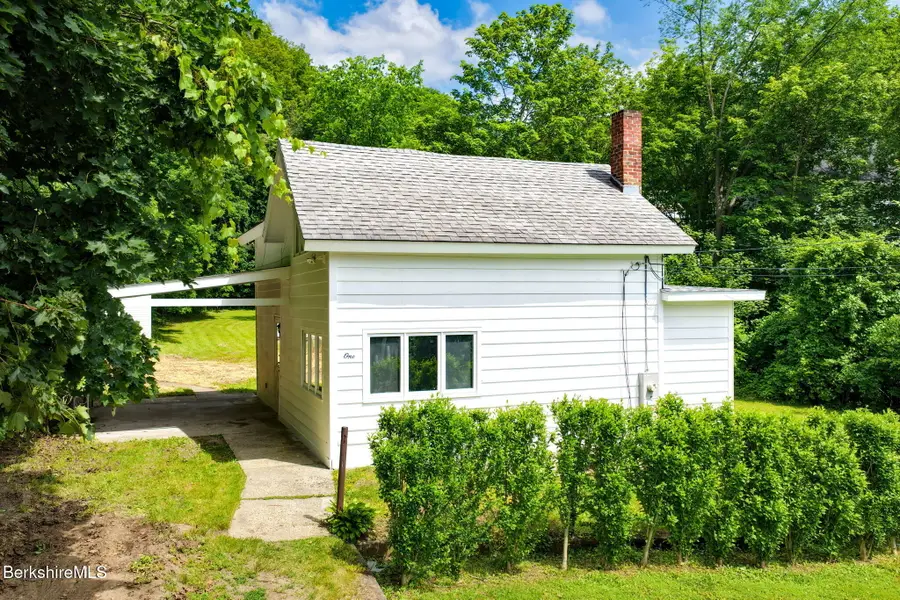 1 Richmond Ln, Adams, MA 01220 - #3