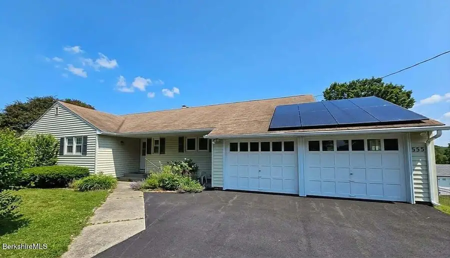 555 Williams St, Pittsfield, MA 01201 - #2
