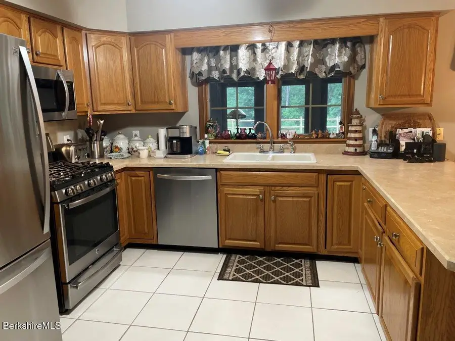 1188 West St, Pittsfield, MA 01201 - #2
