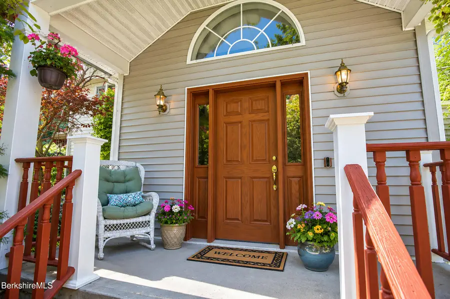 120 N Hoosac Rd, Williamstown, MA 01267 - #2