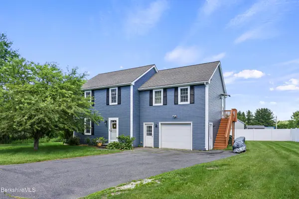 25 Valentine Ln, Lee, MA 01238