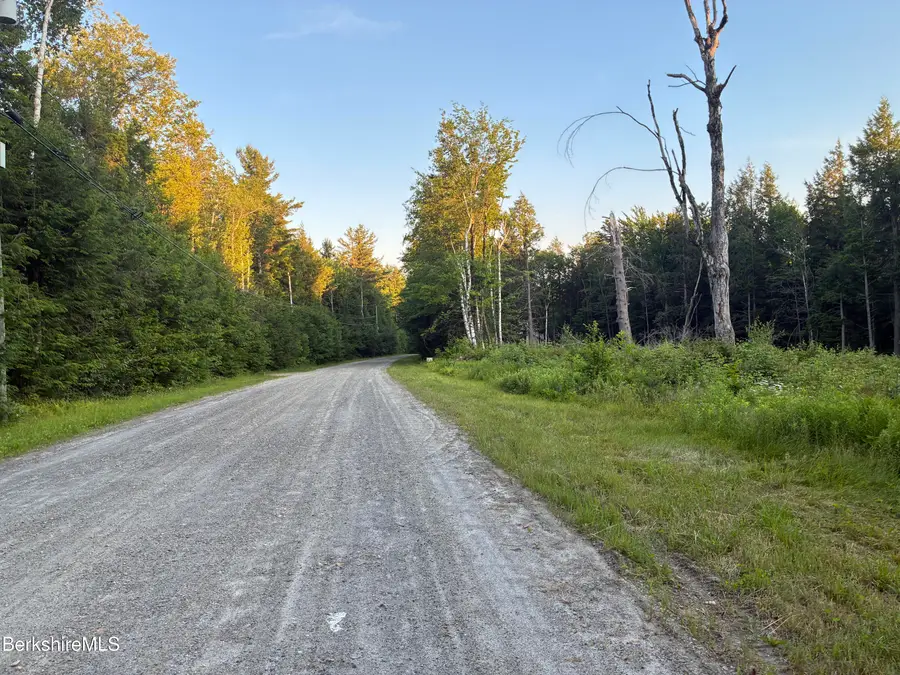 87 Stony Brook Lane Rd, Becket, MA 01223 - #3